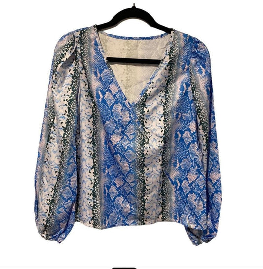 SHEIN Blue Bell Sleeve floral snake blouse