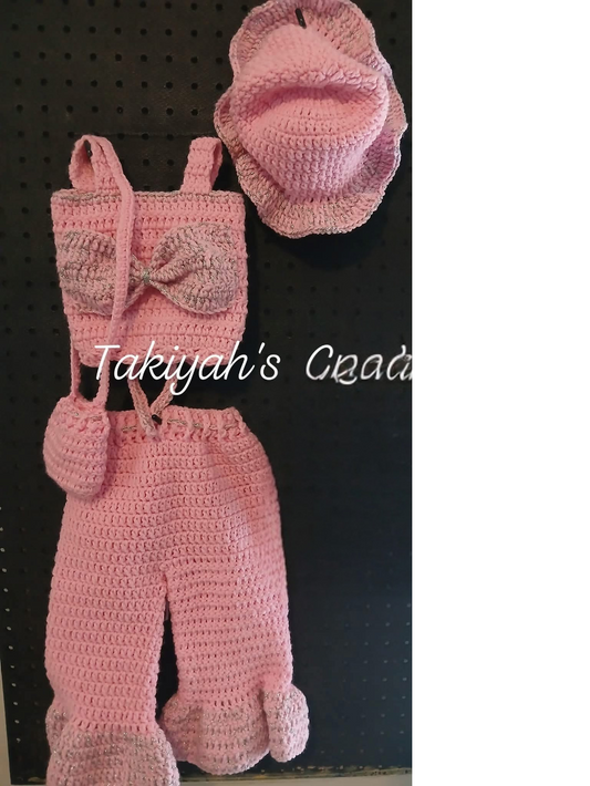 🌸✨ Introducing the Sugar & Sparkle Baby Set! ✨🌸
Size: 0–3 Months | Handmade by Takiyah’s Creations 💕